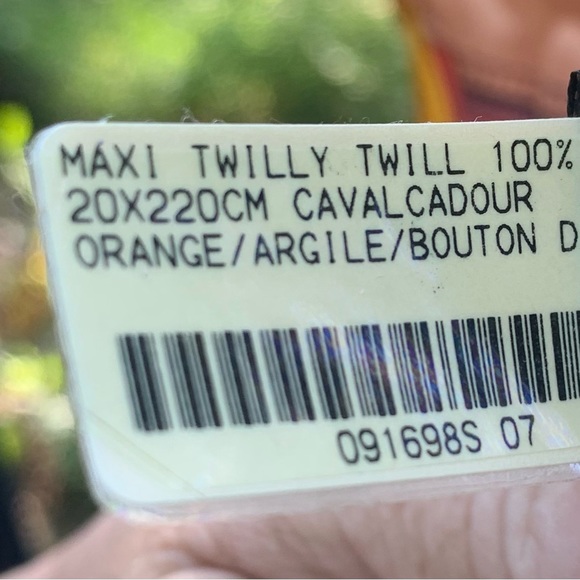 COPY - Hermes Silk Twilly Twill Scarf. - Picture 9 of 10